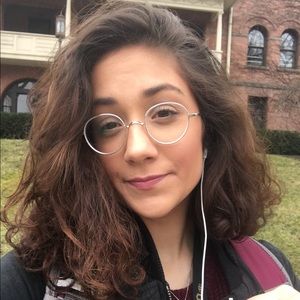 Meet your Posher, Zoe